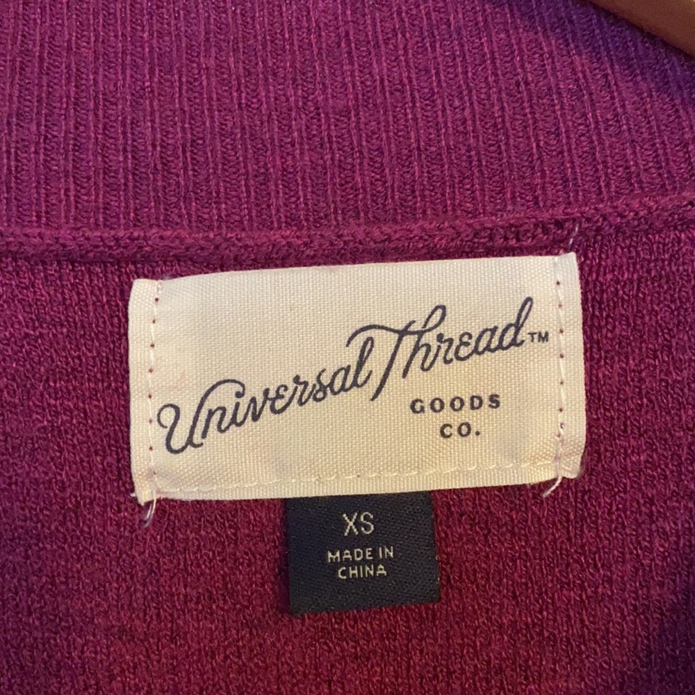🌟BOGO Universal Thread sweater - Picture 3 of 4